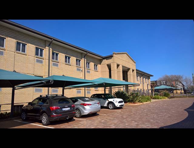 4,740M² OFFICE TO LET IN MEADOWDALE
